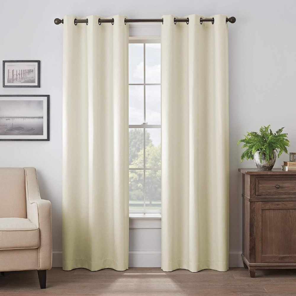 ECLIPSE Grommet Blackout Curtain Panel Martina Ivory 40 in x 95 in NEW NIP